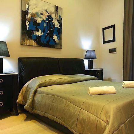 Corsovittorio111 Apartment Palermo Luaran gambar